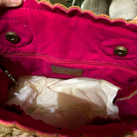 Patricia Nash Cavo Tooled Leather and Metallic Tote c dust bag. - Picture 5 of 7